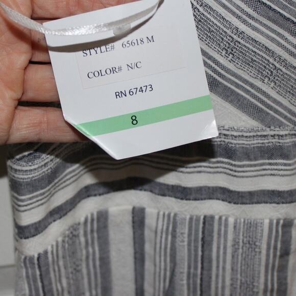 Violet Weekend Womens 8 NWT Sleeveless Capri Wide Leg One Piece Romper W/Zipper - Picture 4 of 6